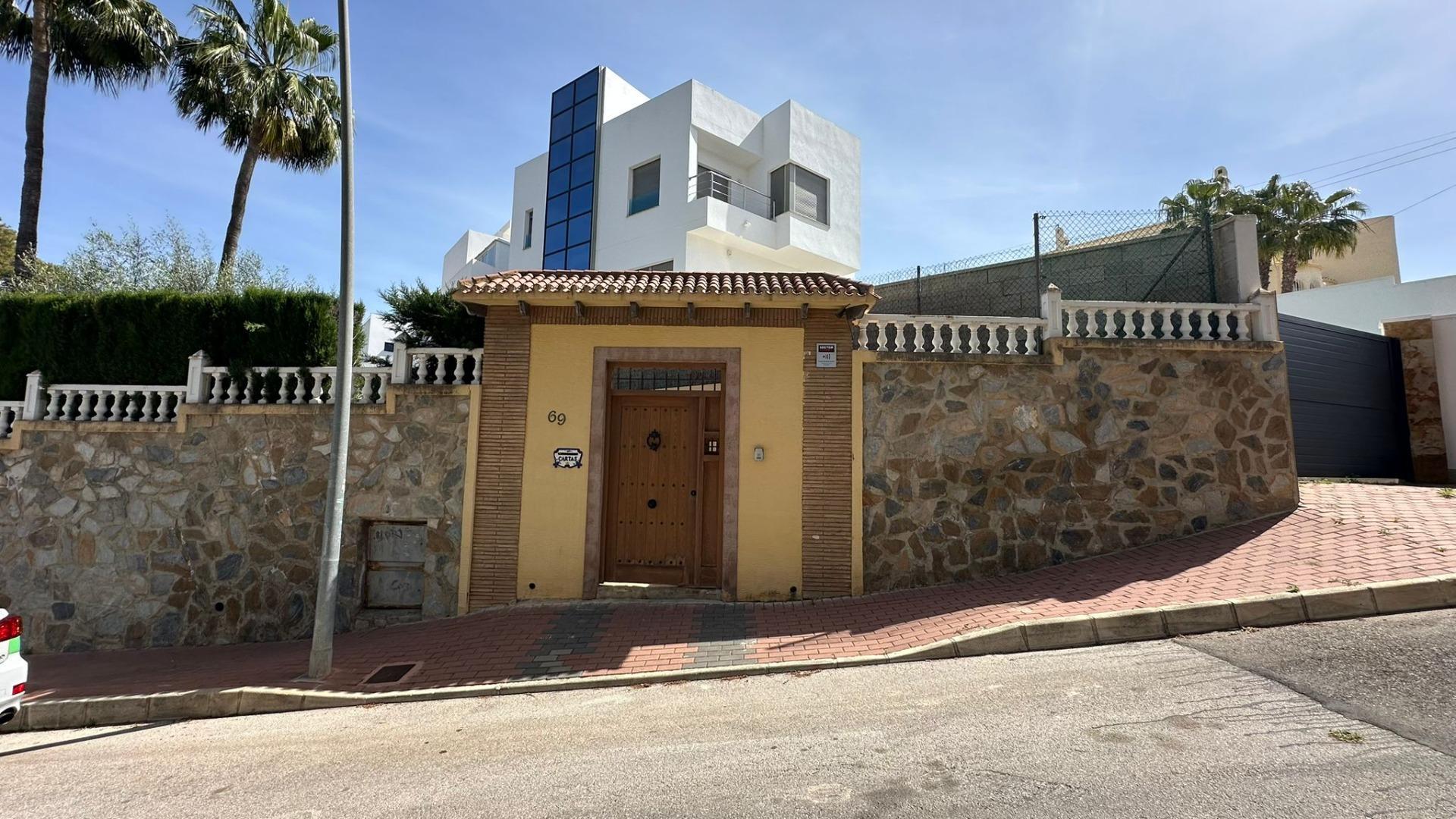 Villa 247 M² In Torrevieja, Spain – Mediter Real Estate