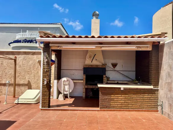 Villa Of 115 M² In Torrevieja, Spain