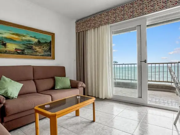 Apartment Of 120 M² In Torrevieja, Spain