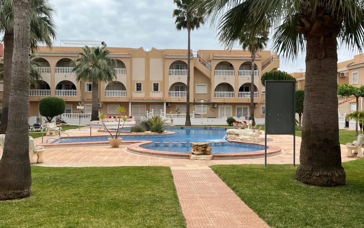 Apartment Of 70 M² In Los Alcázares, Spain