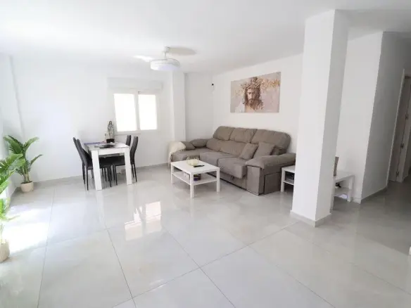 Apartment Of 108 M² In Torrevieja, Spain