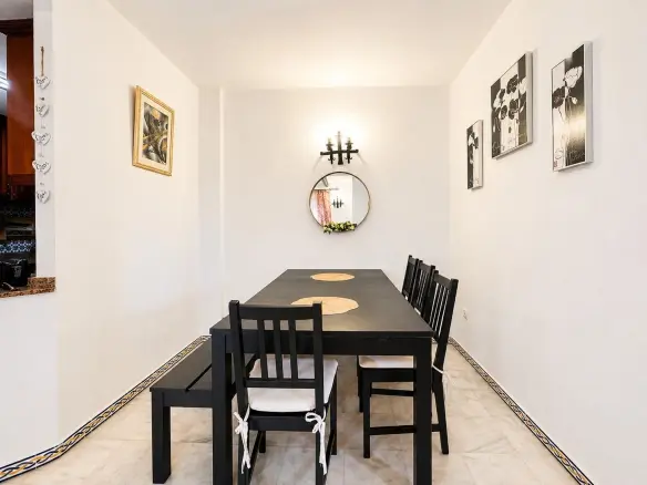 Apartment Of 93 M² In Torrevieja, Spain