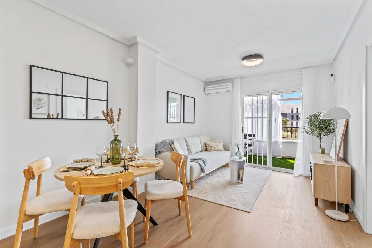 Apartment Of 68 M² With [features] In Orihuela Costa, Spain