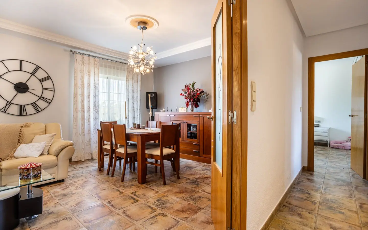 Villa Of 199 M² In La Hoya, Spain
