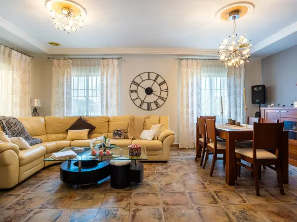 Villa Of 199 M² In La Hoya, Spain