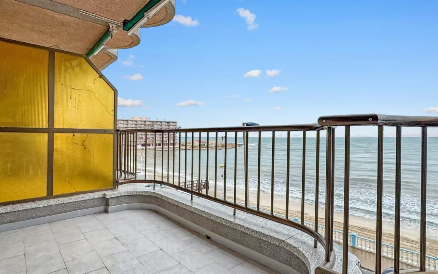 Apartment Of 120 M² In Torrevieja, Spain