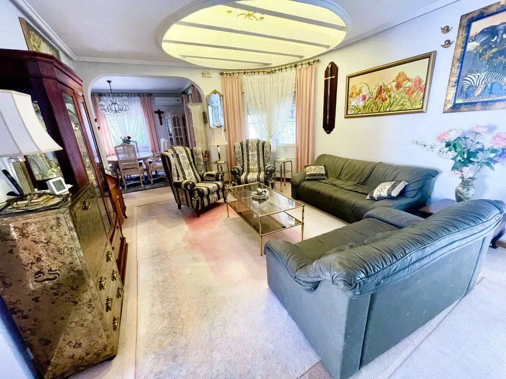 Villa Of 212 M² In Rojales, Spain