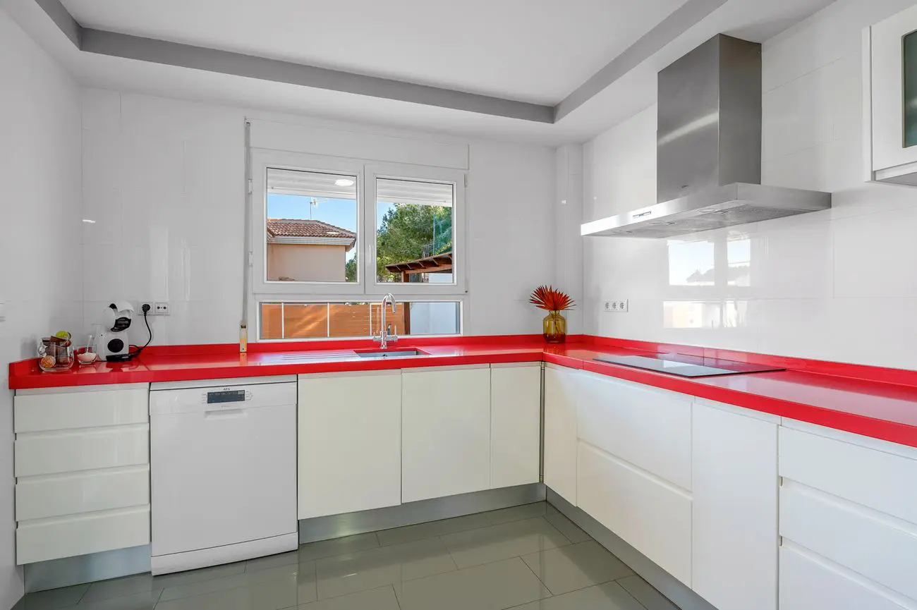 Villa Of 0 M² With Mediter Real Estate In San Miguel De Salinas