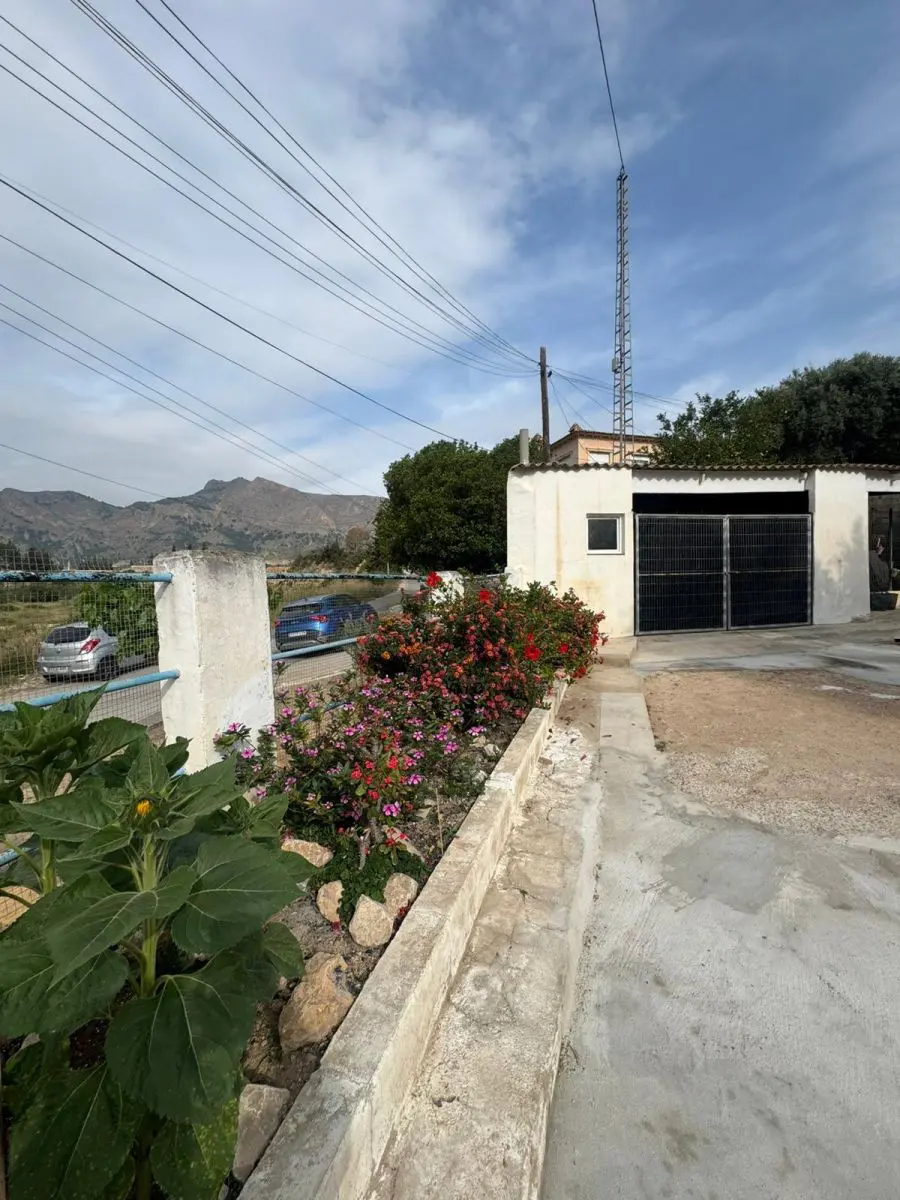 House Of 350 M² In Orihuela, Spain