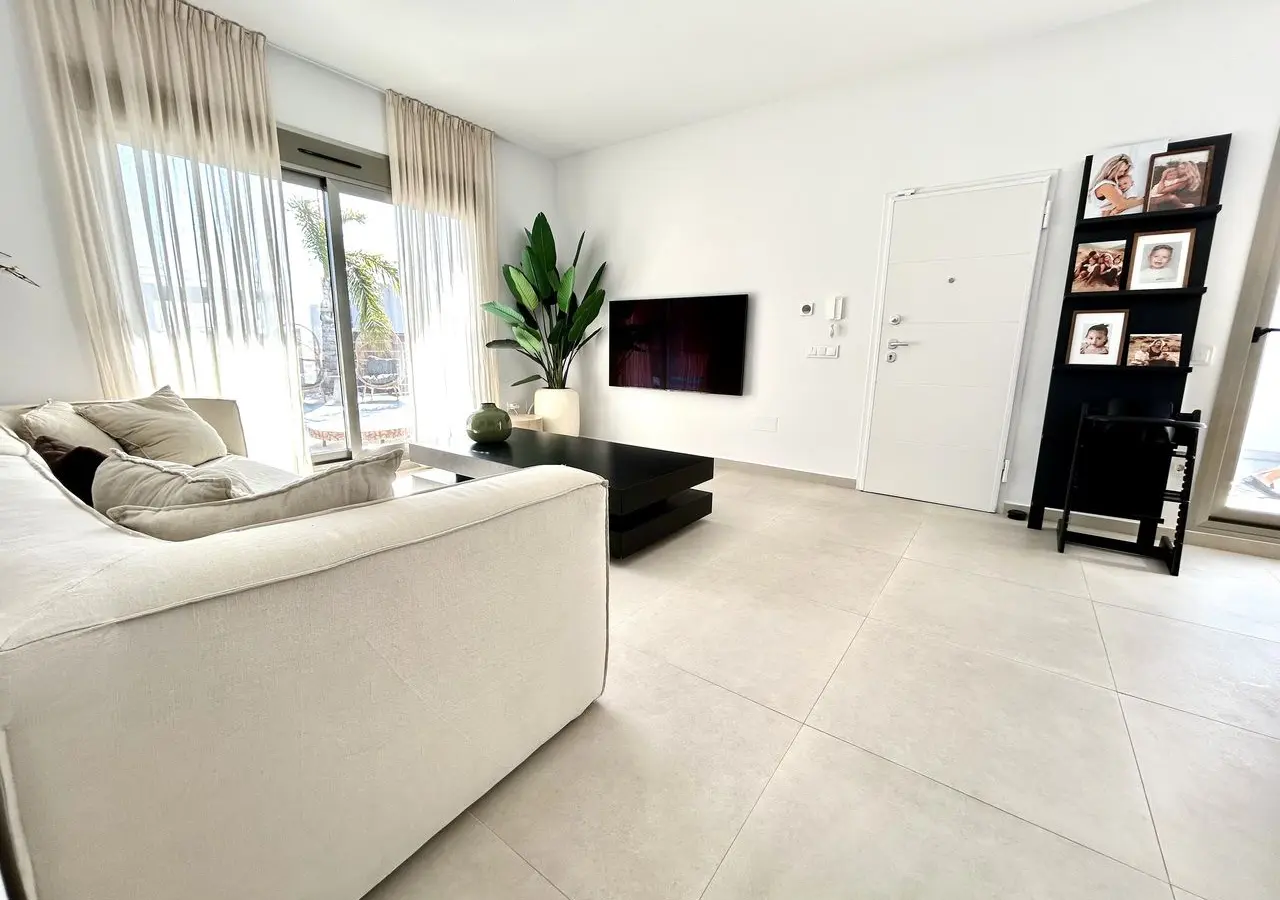 Villa Of 256 M² In San Miguel De Salinas