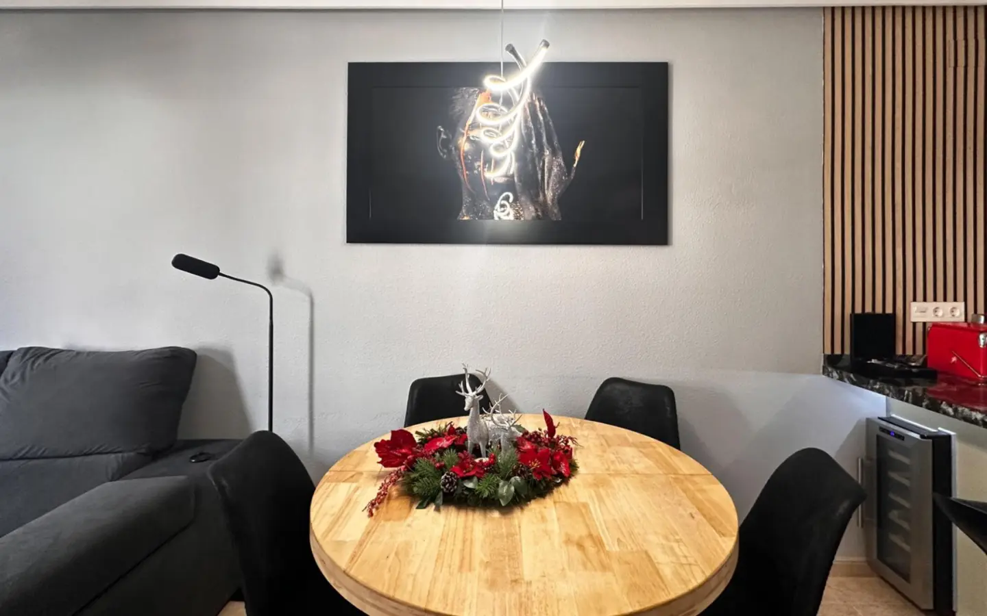 Apartment Of 94 M² In Torrevieja, Spain