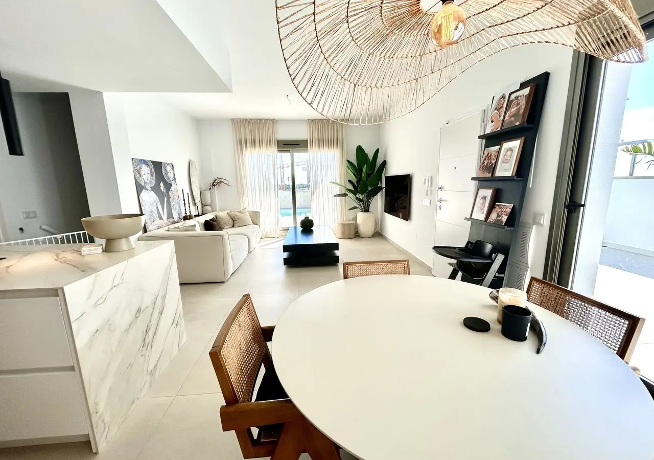 Villa Of 256 M² In San Miguel De Salinas
