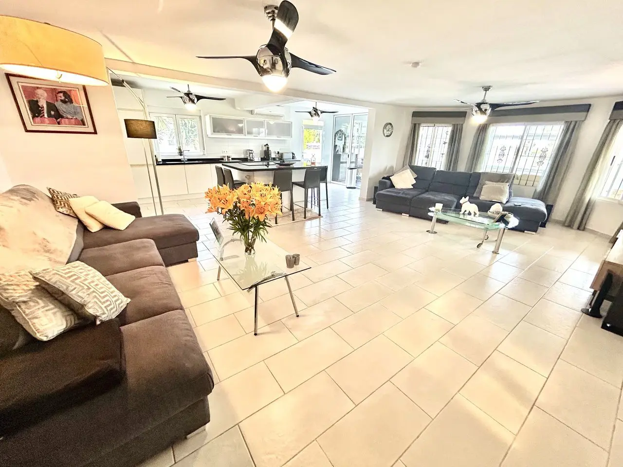 Villa Of 540 M² In Catral, Spain
