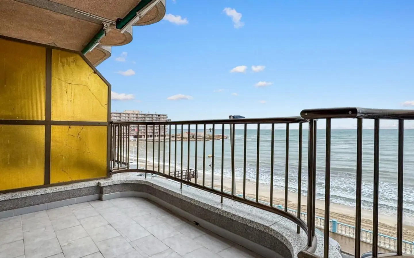 Apartment Of 120 M² In Torrevieja, Spain