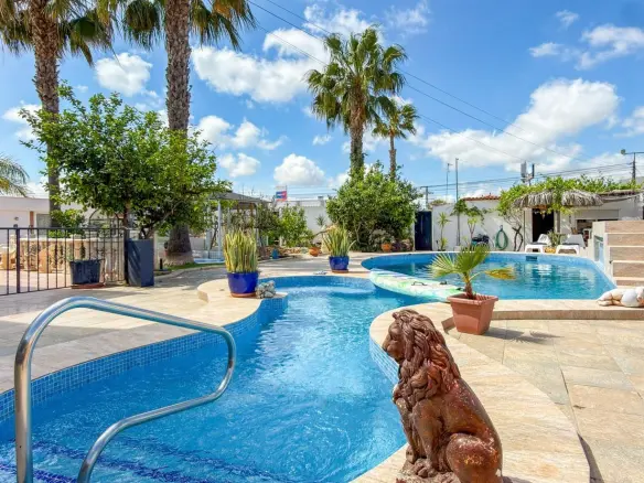 Villa Of 480 M² In Rojales, Spain