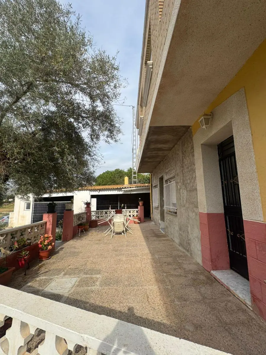 House Of 350 M² In Orihuela, Spain