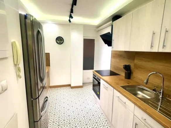 Apartment Of 123 M² With Sea View In Torrevieja