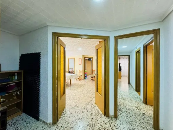 Apartment Of 130 M² In Torrevieja, Spain