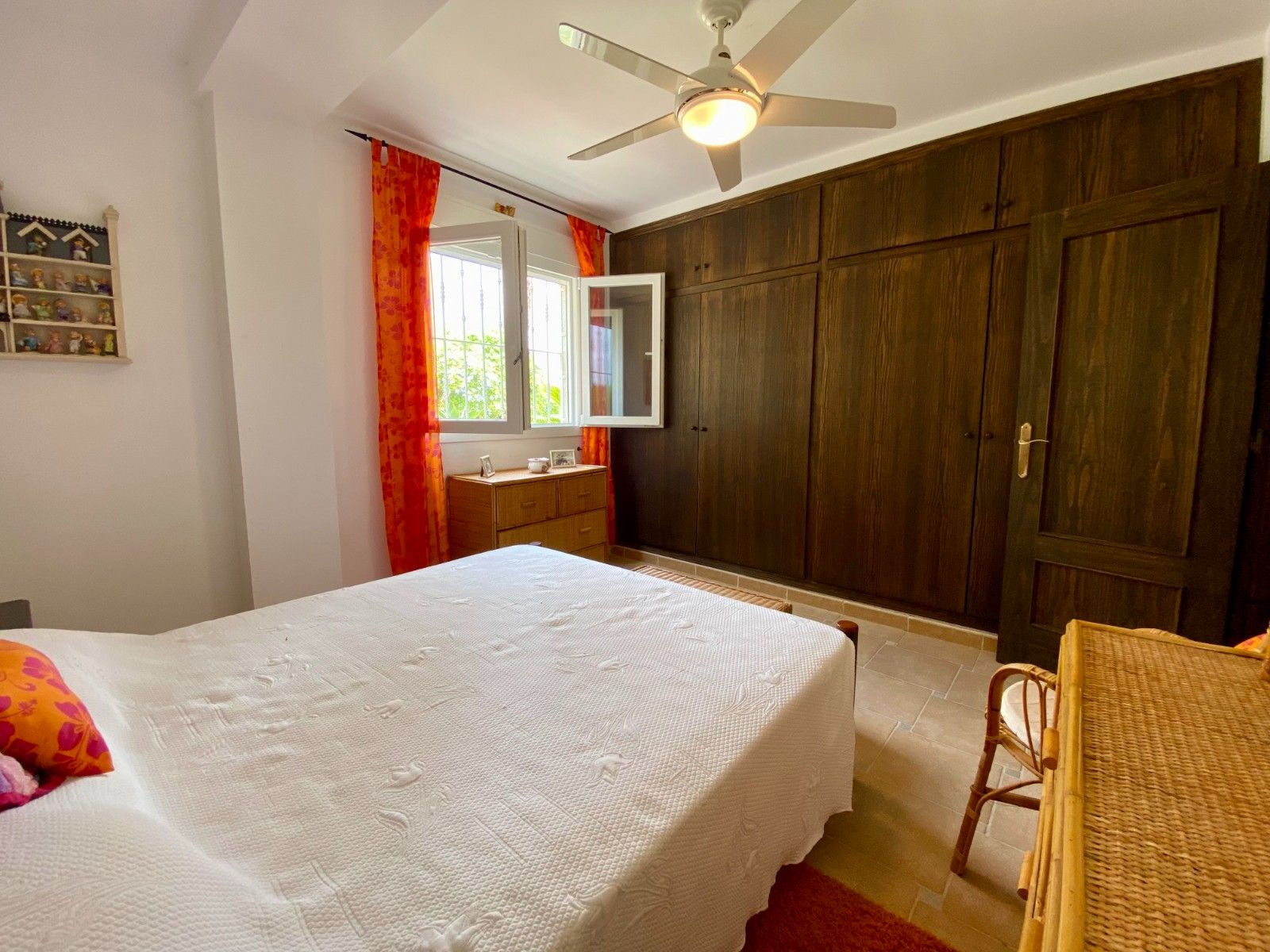 Villa Of 274 M² With Mediter Real Estate Services In Algorfa, Spain