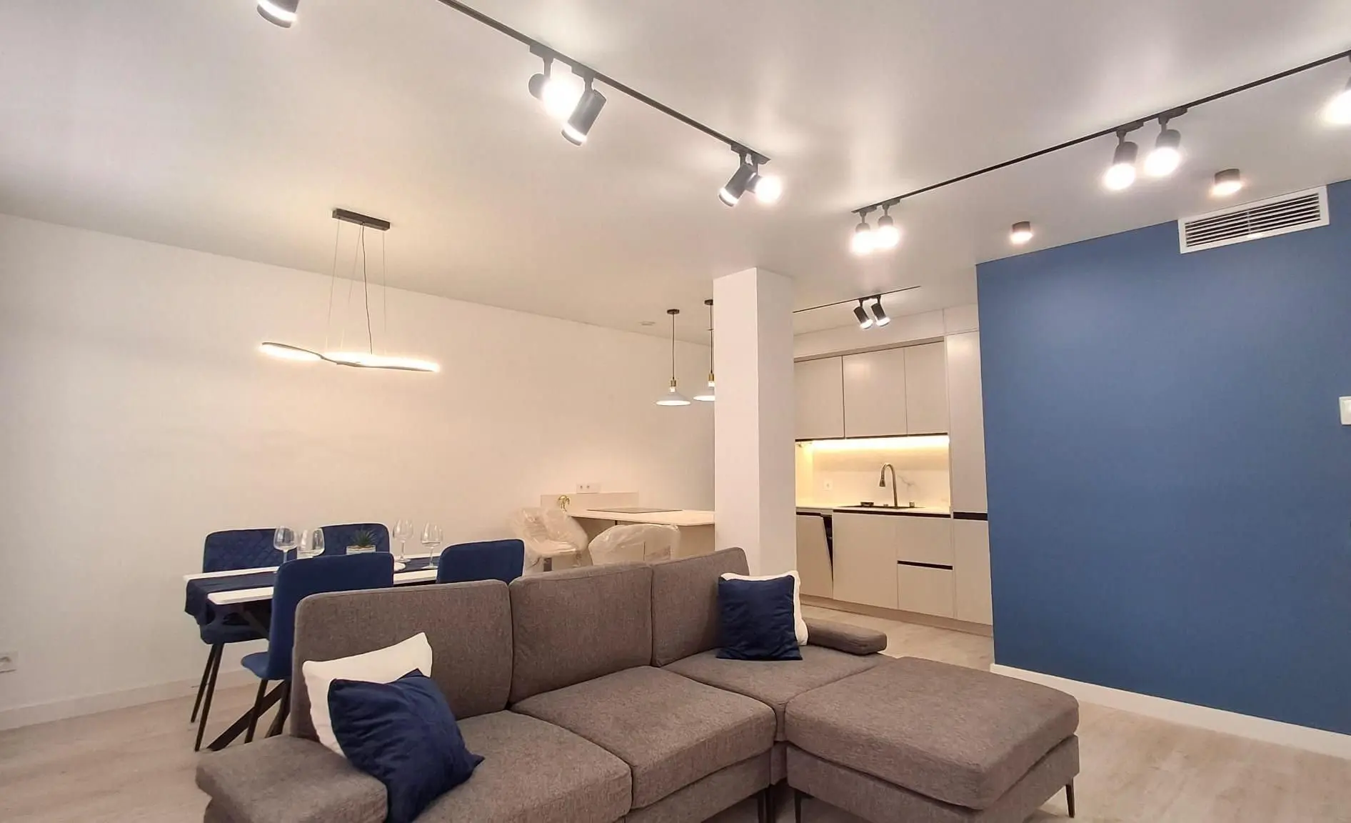 Apartment Of 91 M² In Torrevieja, Spain