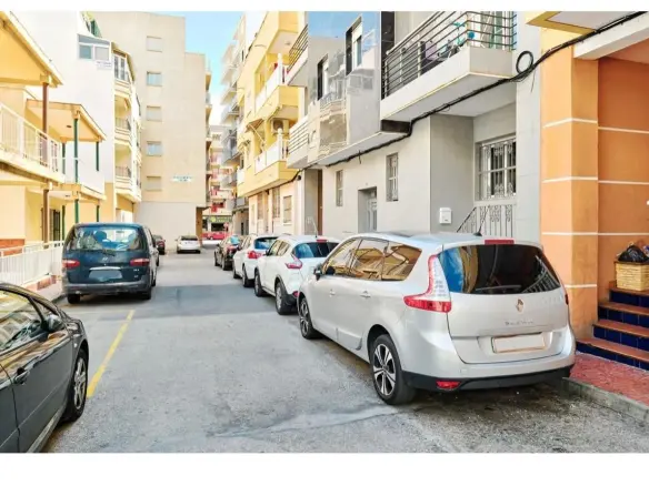 Apartment Of 75 M² In Torrevieja, Spain