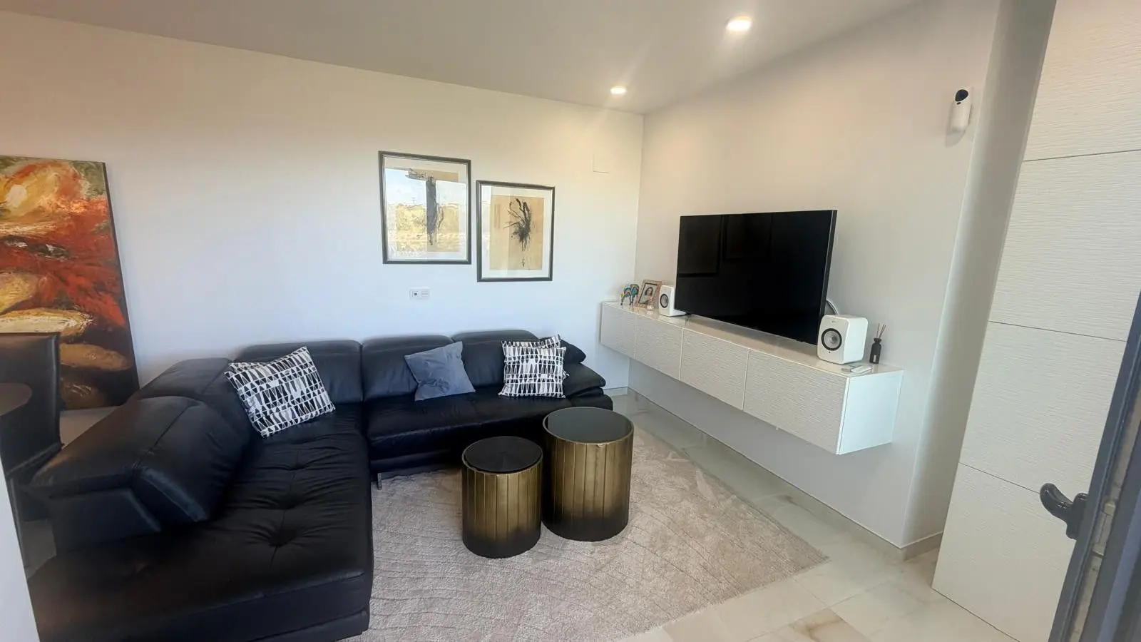 Apartment Of 90 M² In Orihuela Costa, Spain