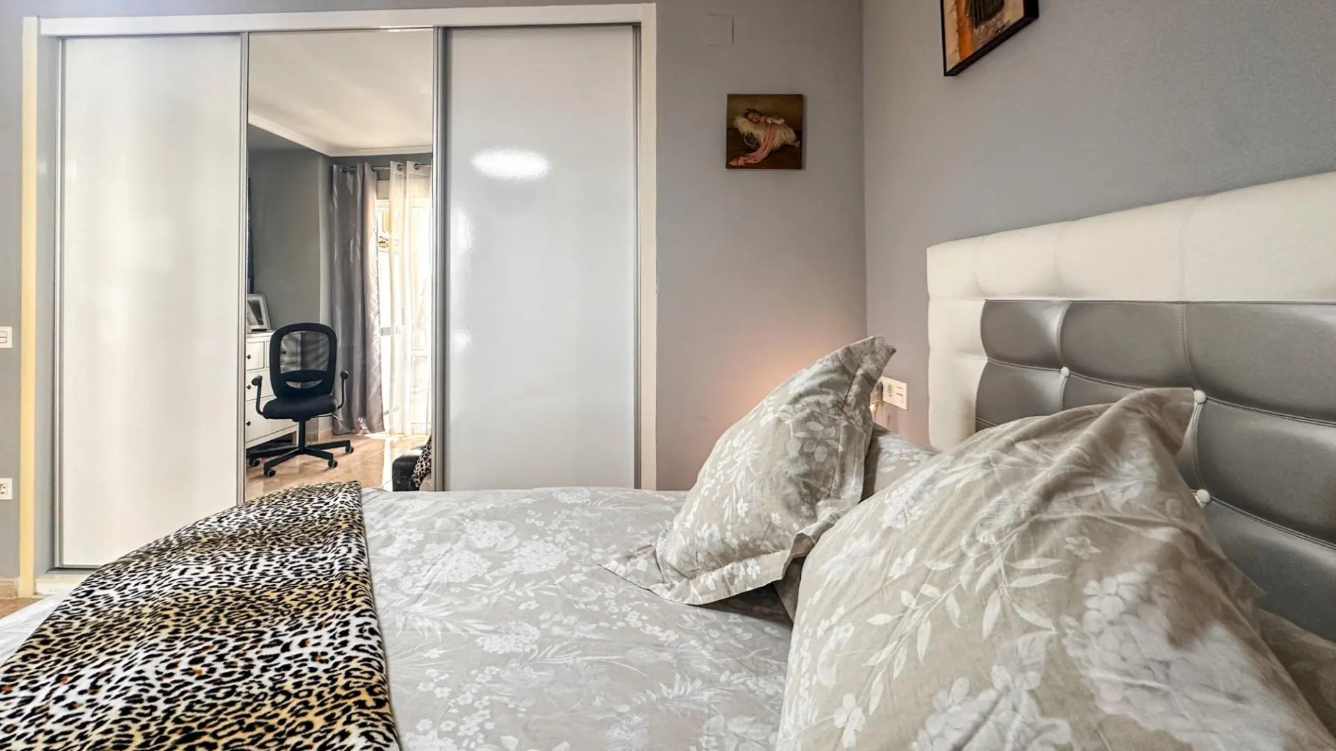 Apartment Of 94 M² In Torrevieja, Spain