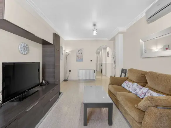Apartment Of 92 M² In Torrevieja, Spain