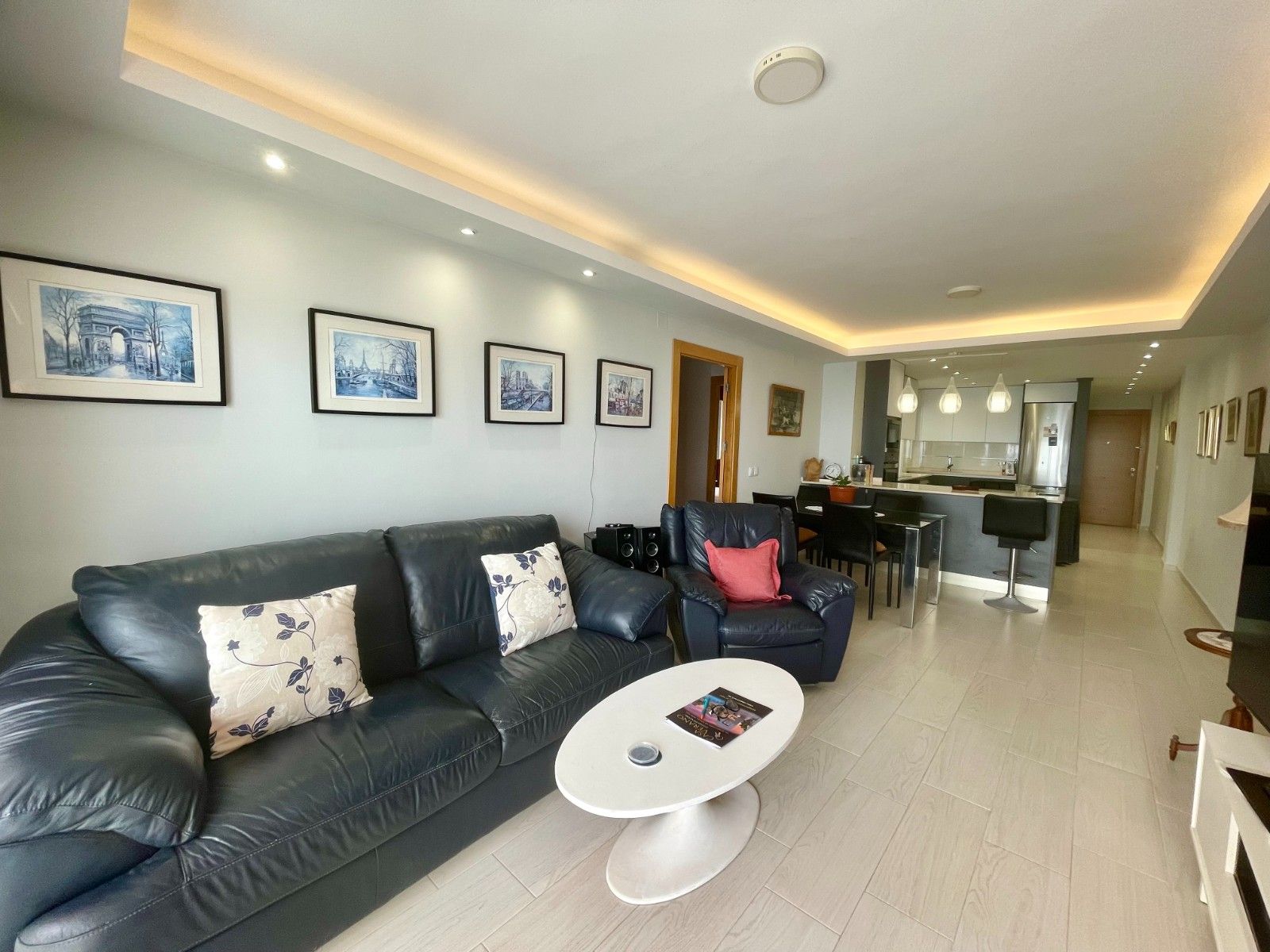 Apartment Of 91 M² In Torrevieja, Spain