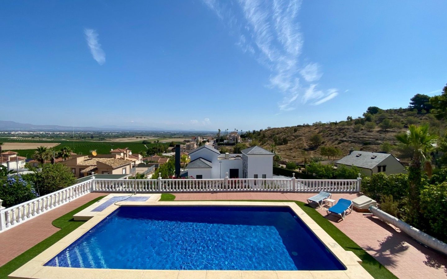 Villa Of 274 M² With Mediter Real Estate Services In Algorfa, Spain