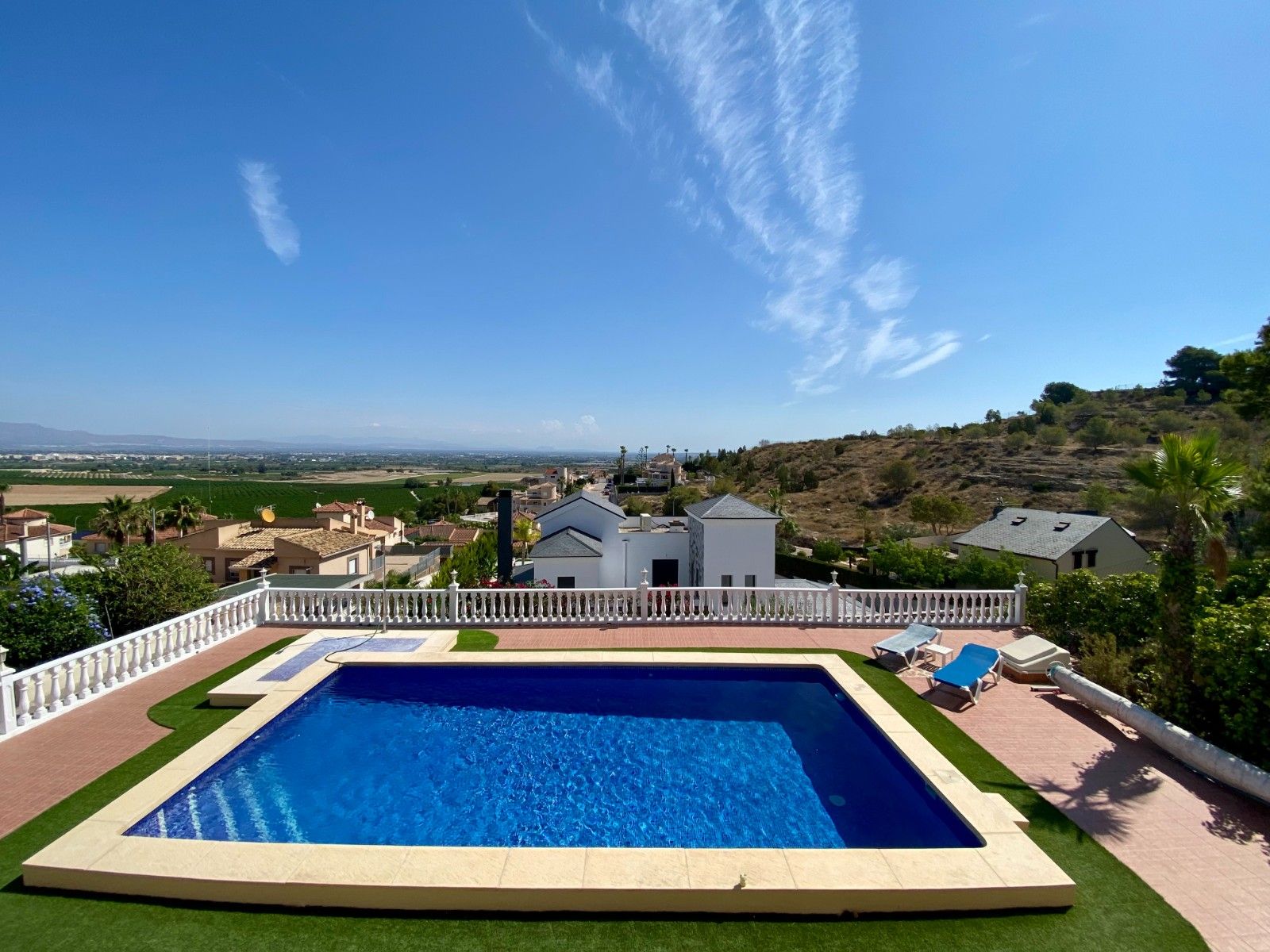 Villa Of 274 M² With Mediter Real Estate Services In Algorfa, Spain