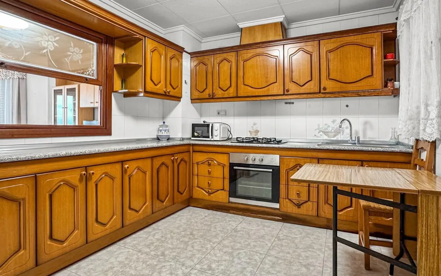 Apartment Of 120 M² In Torrevieja, Spain