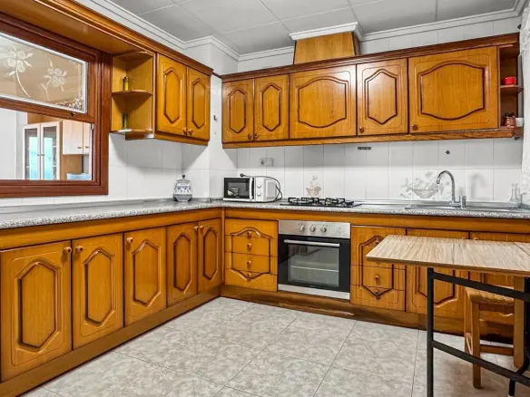 Apartment Of 120 M² In Torrevieja, Spain
