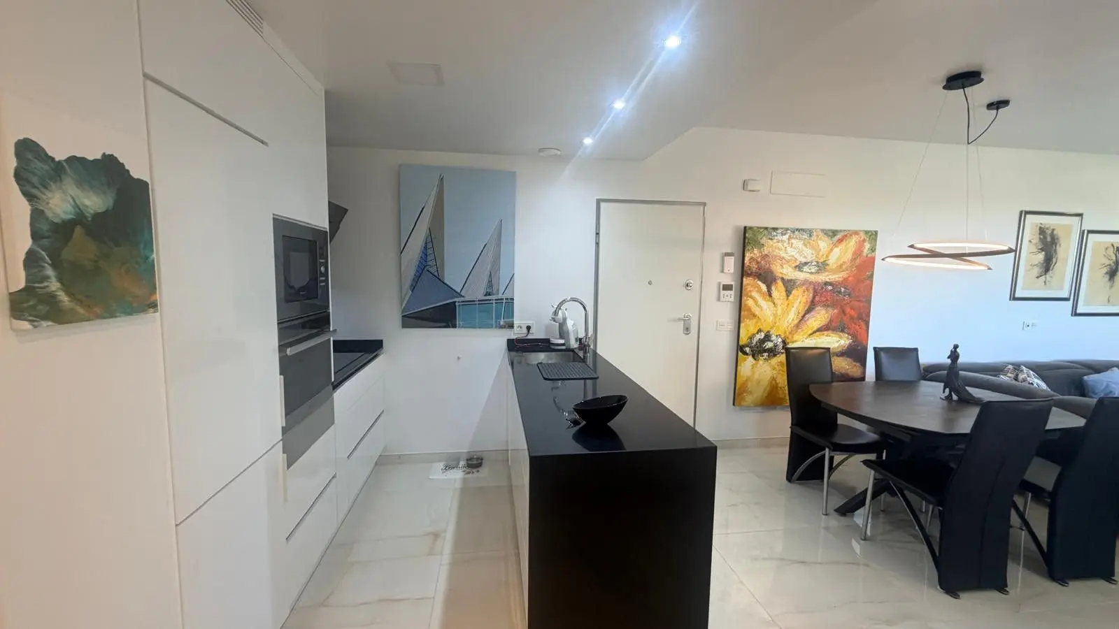 Apartment Of 90 M² In Orihuela Costa, Spain