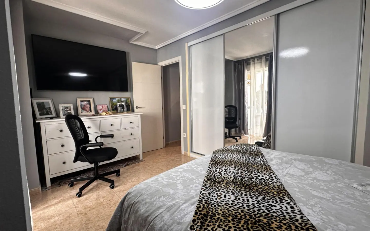 Apartment Of 94 M² In Torrevieja, Spain