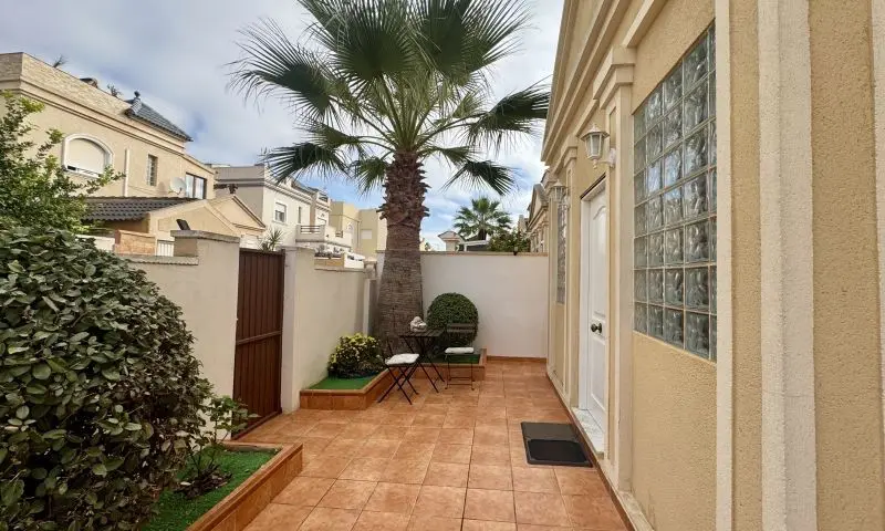 Villa Of 124 M² In Torrevieja, Spain