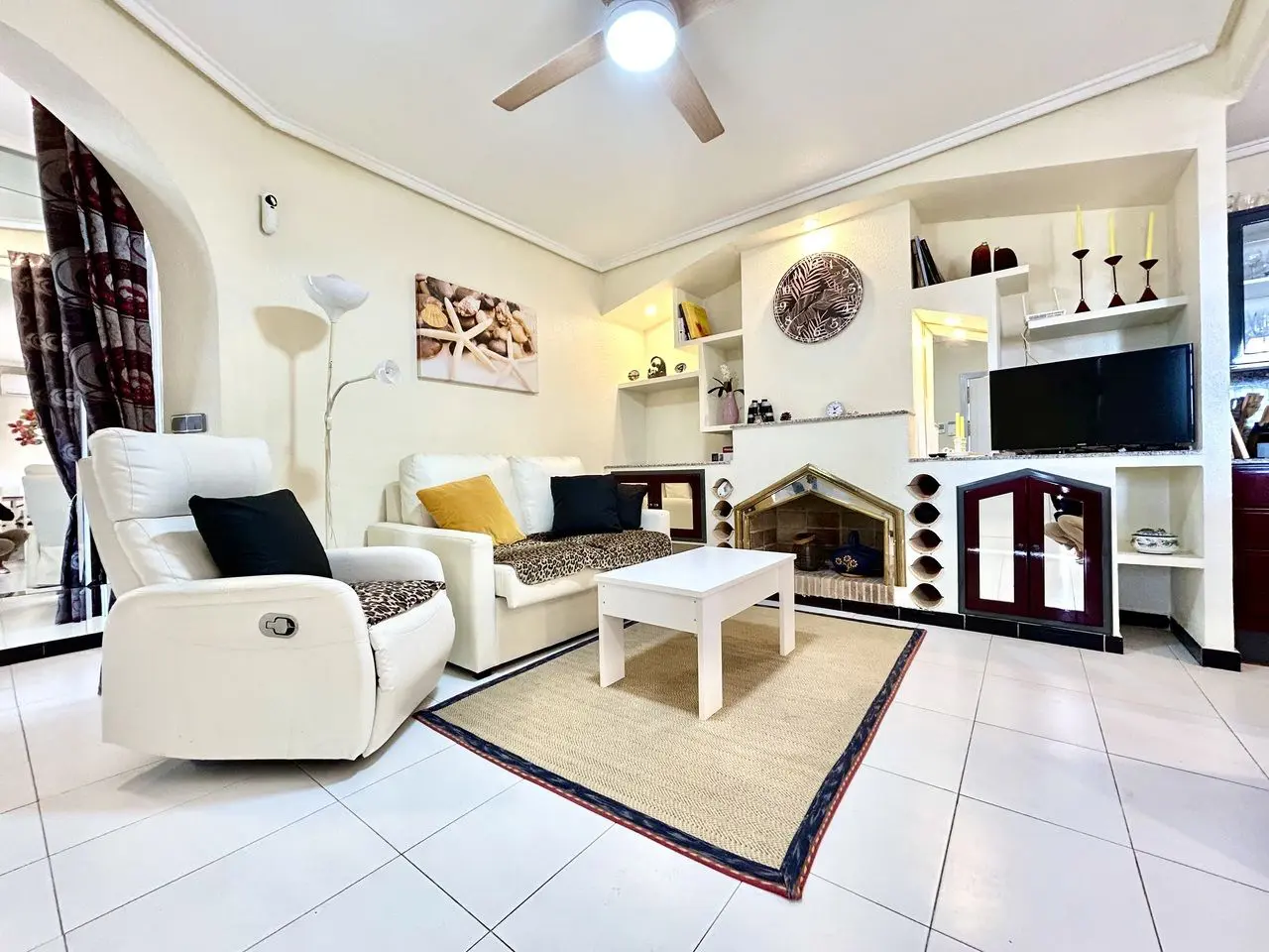 Apartment Of 78 M² In Torrevieja, Spain
