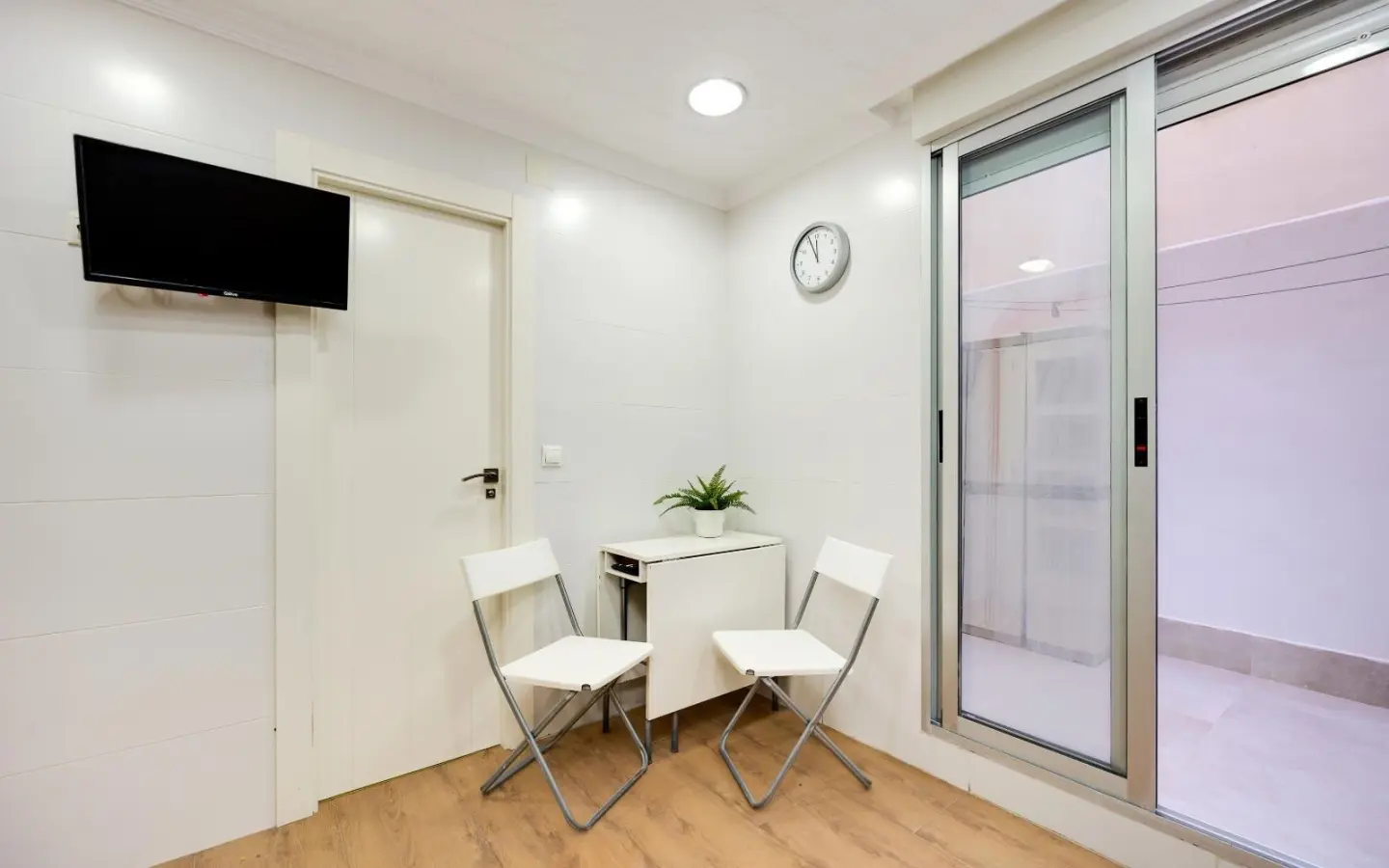 Apartment Of 115 M² With Sea View In Torrevieja, Spain
