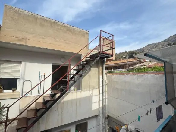 House Of 350 M² In Orihuela, Spain