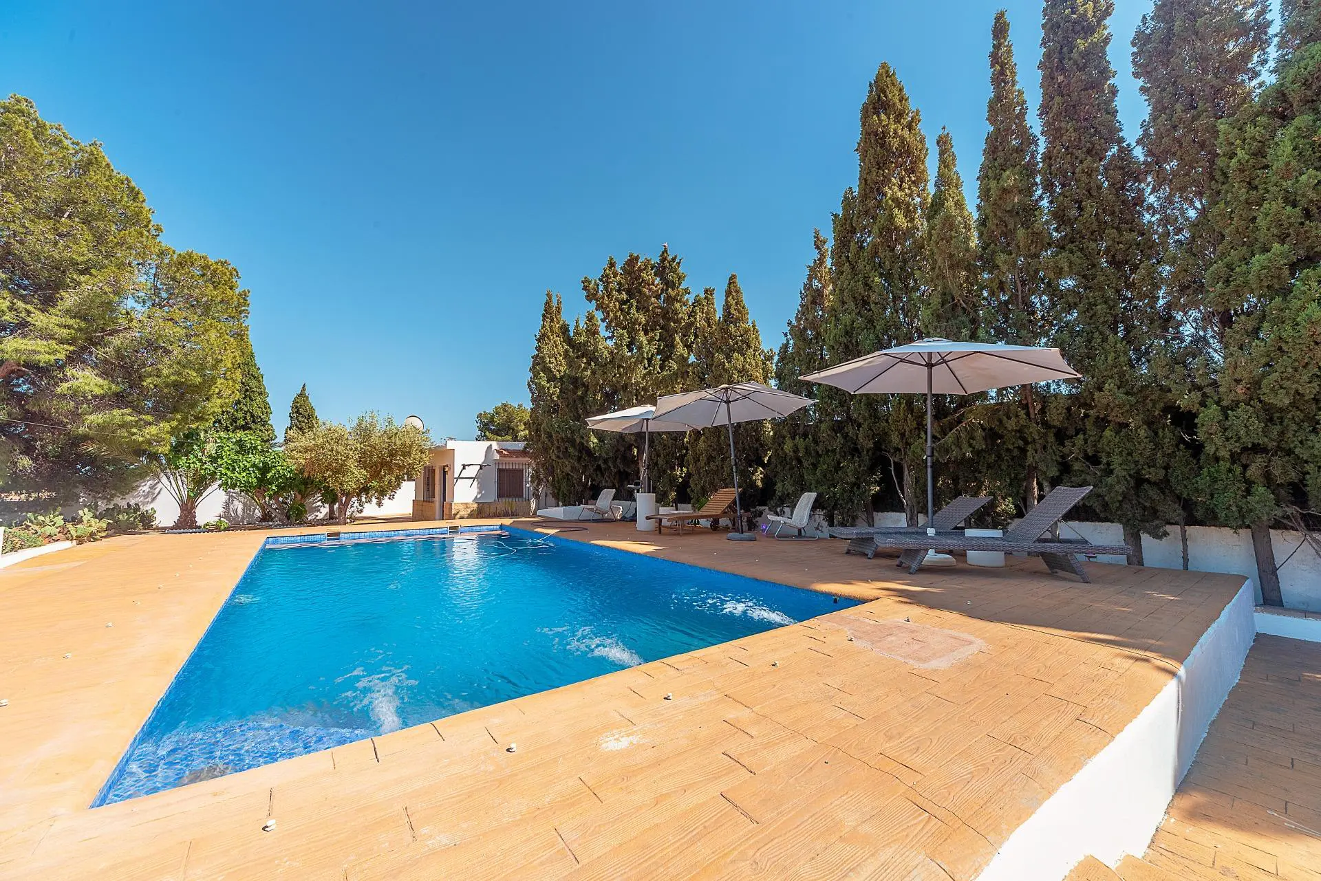 Villa Of 277 M² In Alicante, Spain