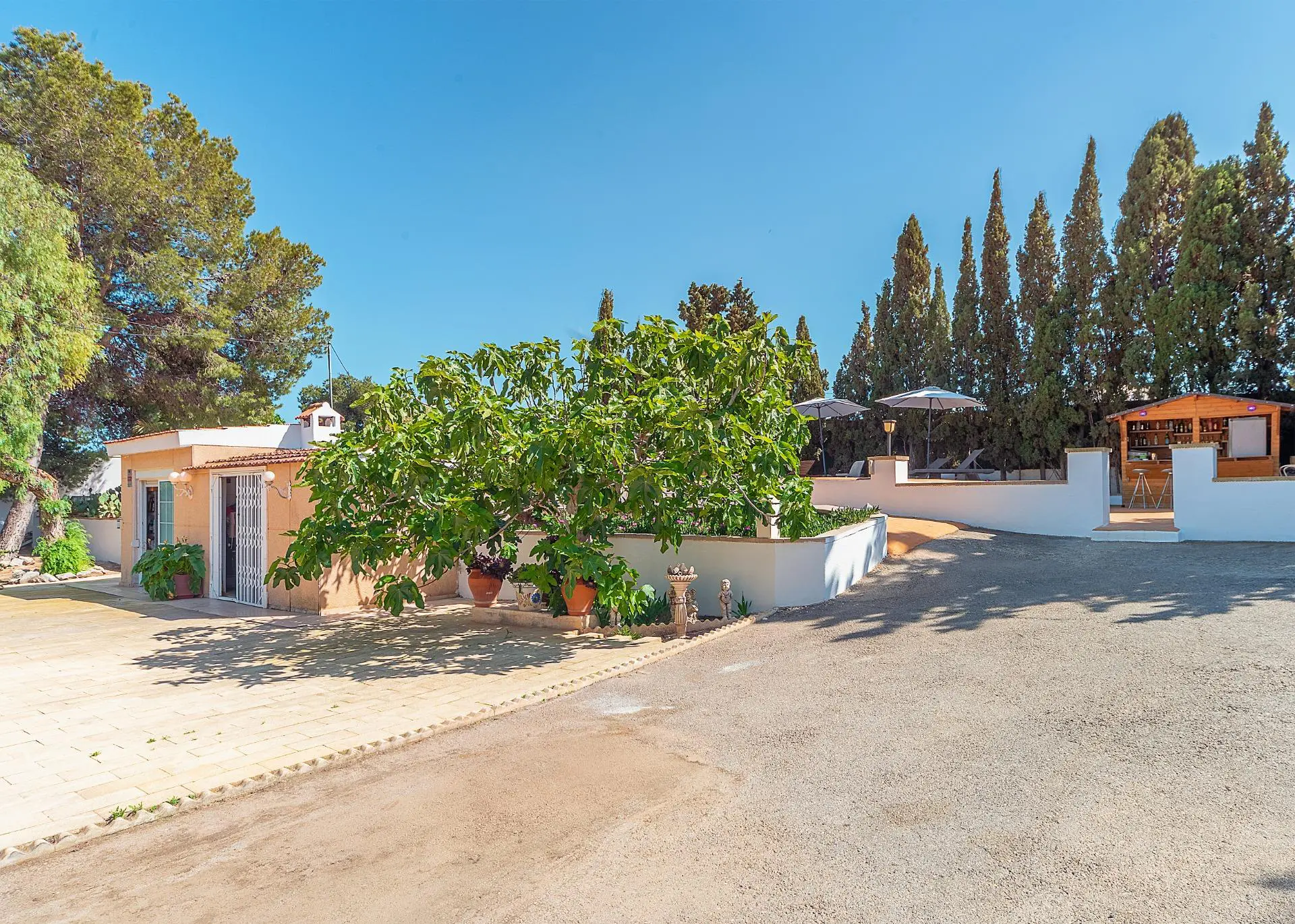 Villa Of 277 M² In Alicante, Spain
