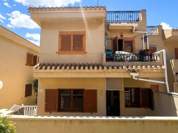 Apartment Of 64 M² With Balcony In Orihuela Costa, Spain