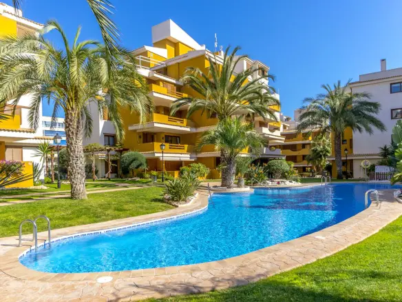Apartment Of 84 M² In Torrevieja, Spain