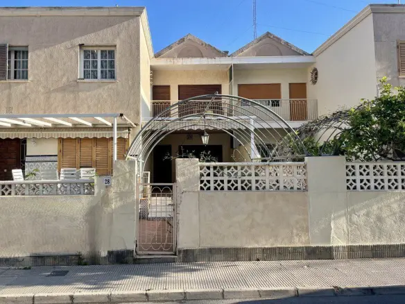 Duplex Of 110 M² With Sea Views In Santa Pola