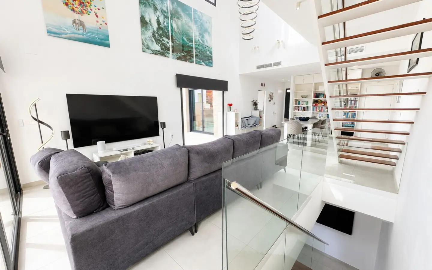 Villa Of 319 M² In Benijofar, Spain