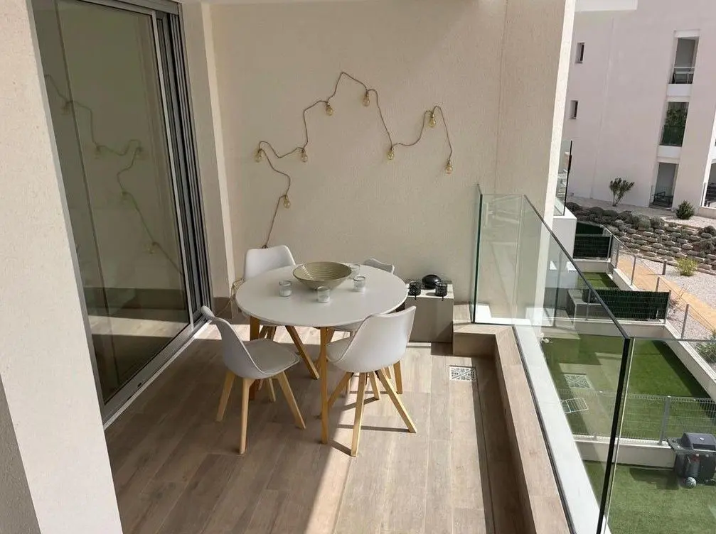 Apartment Of 94 M² With Features In Orihuela Costa, Spain