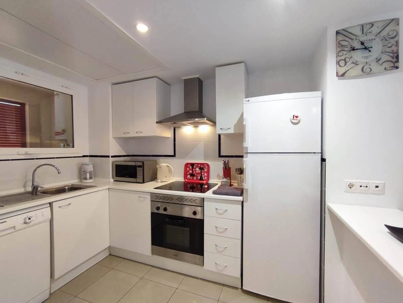 Apartment Of 75 M² With Sea Views In Orihuela Costa