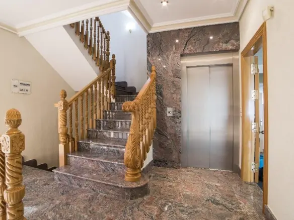 5-bedroom House In Los Alcázares, Spain (630 M²)