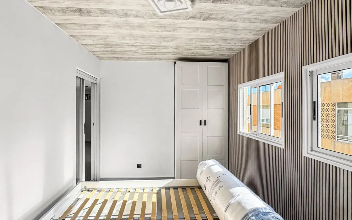 Apartment Of 59 M² In Torrevieja, Spain