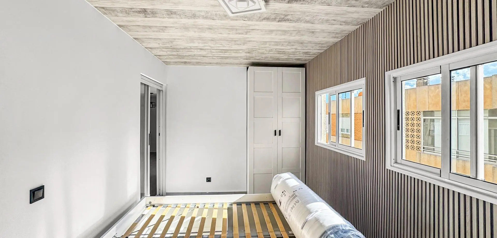 Apartment Of 59 M² In Torrevieja, Spain